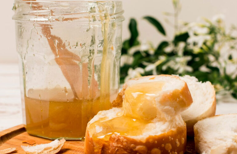 Amazing Health Benefits of Vinegar and Honey